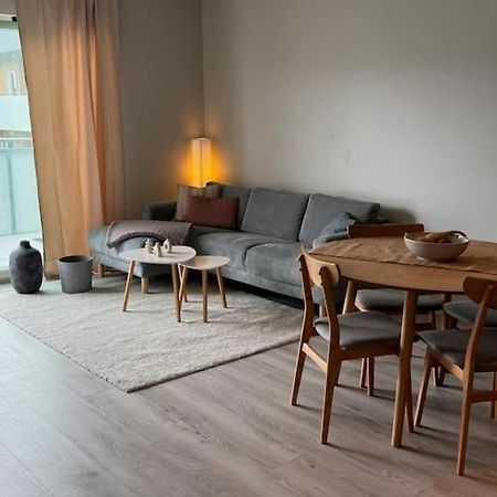 Nice & Cozy Two Bedroom Apartment With A Balcony Akureyri Exterior photo